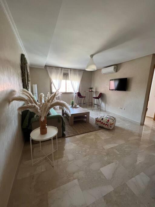 Petit Moderne Et Cosy En Plein Centre Appartement *
